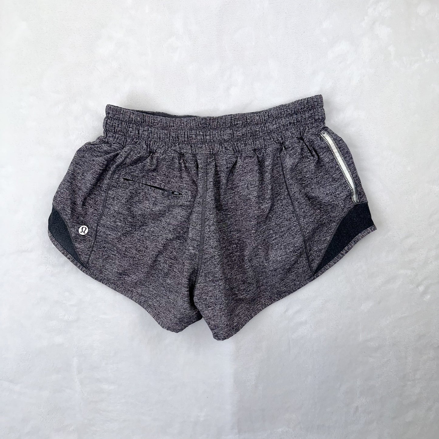 Size 4 Heathered Black OG Hotty Hot Short 2.5”