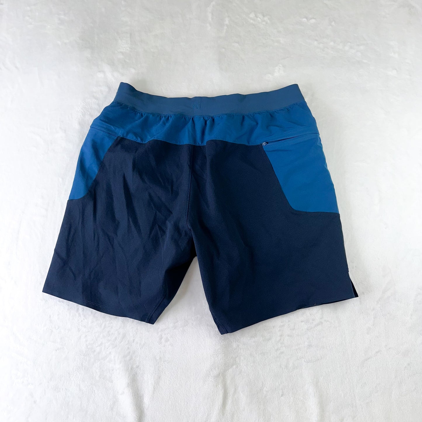 Size L Poseidon Navy Blue Namaste At The Beach 8" Shorts Swim Trunks