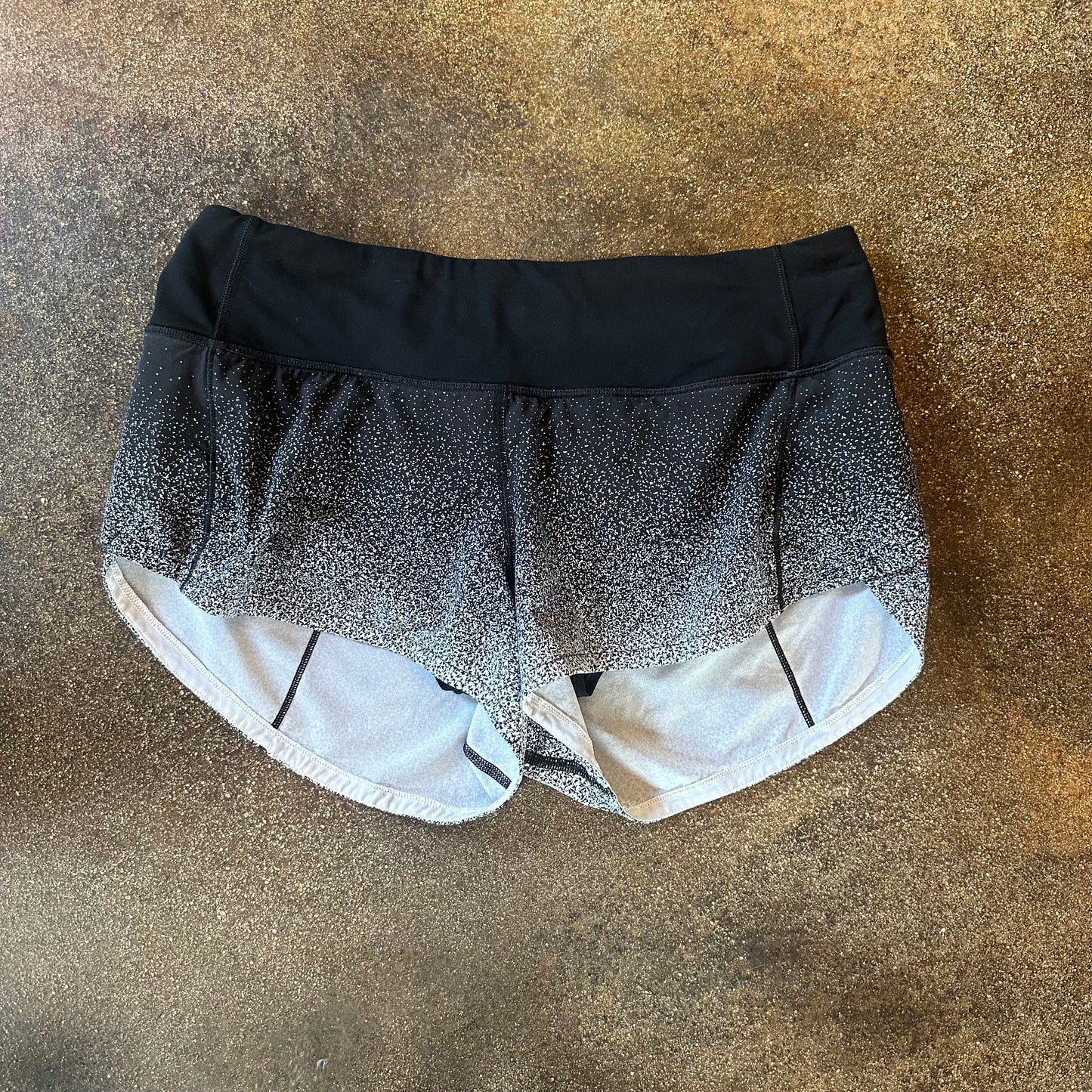 Size 4 Ombre Speckle Print Speed Up 2.5"