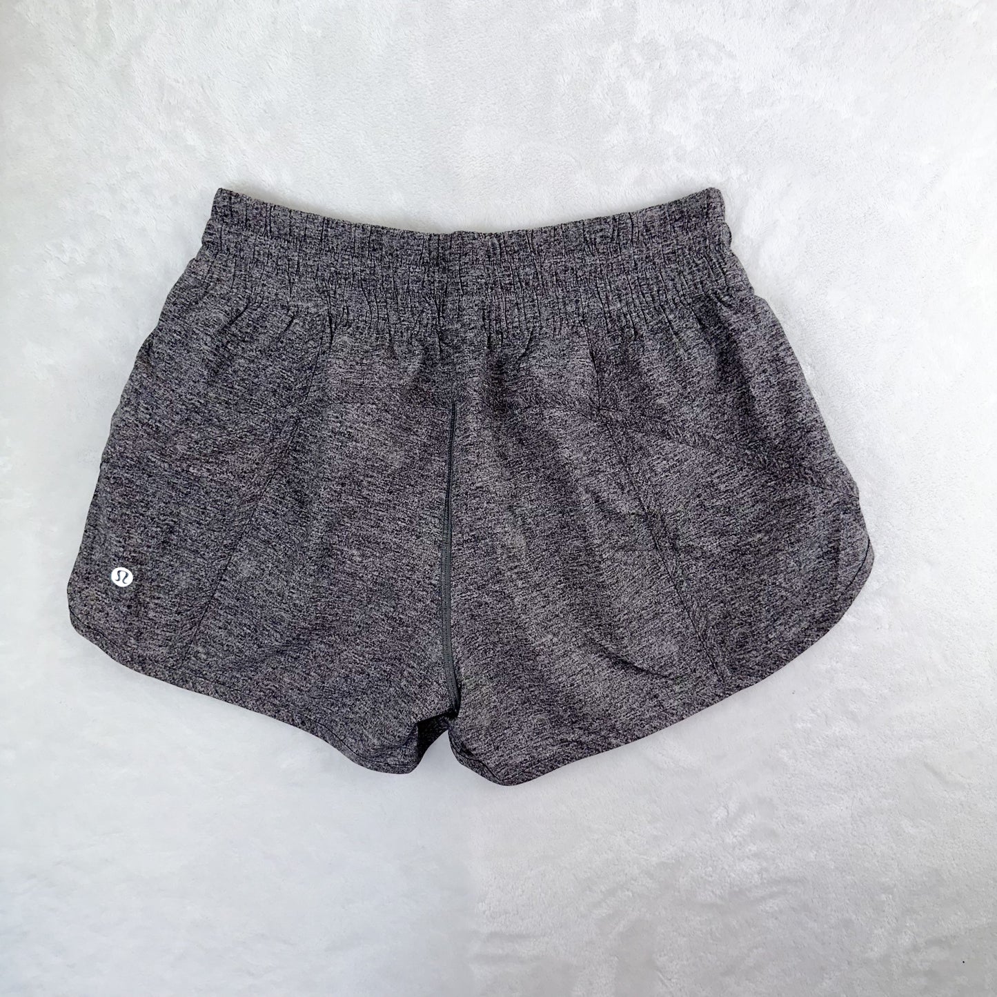 Size 8 Heather Lux Multi Black Tracker Short 4”