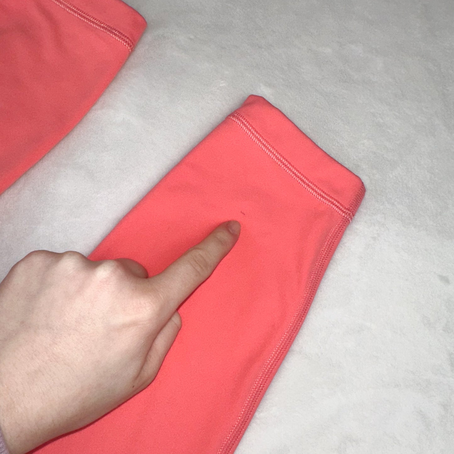 Size 6 Raspberry Cream Align Legging 28”