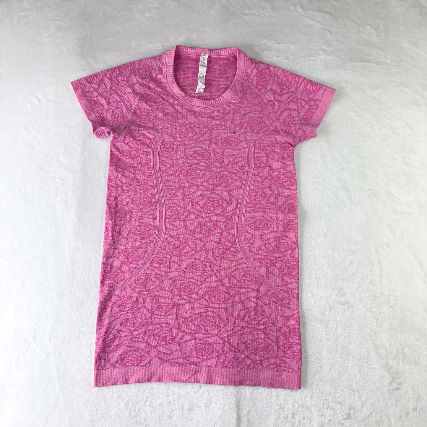 Size 6 Heathered Pink Paradise Swifly Short Sleeve