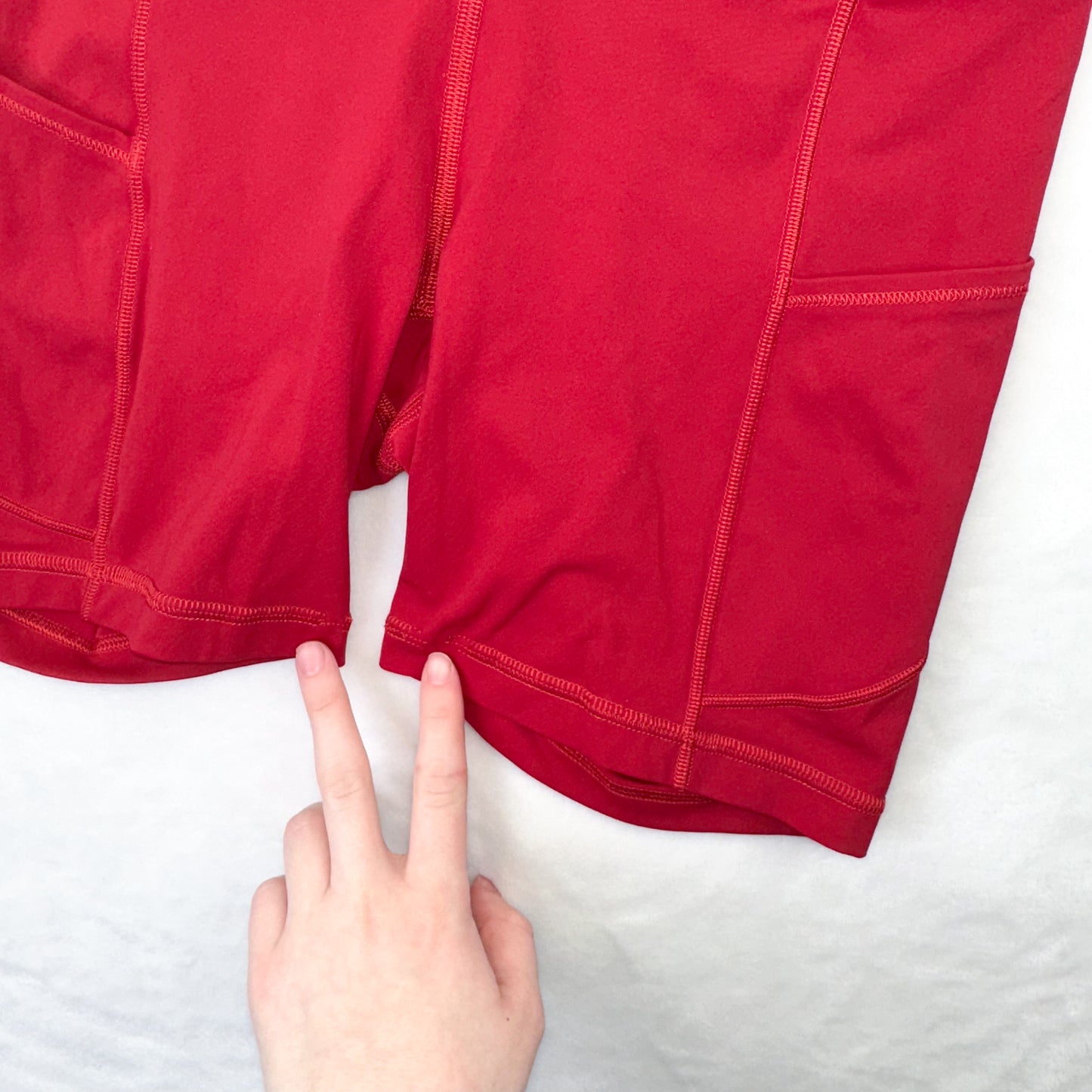 Size 4 Dark Red Fast & Free Short 6β