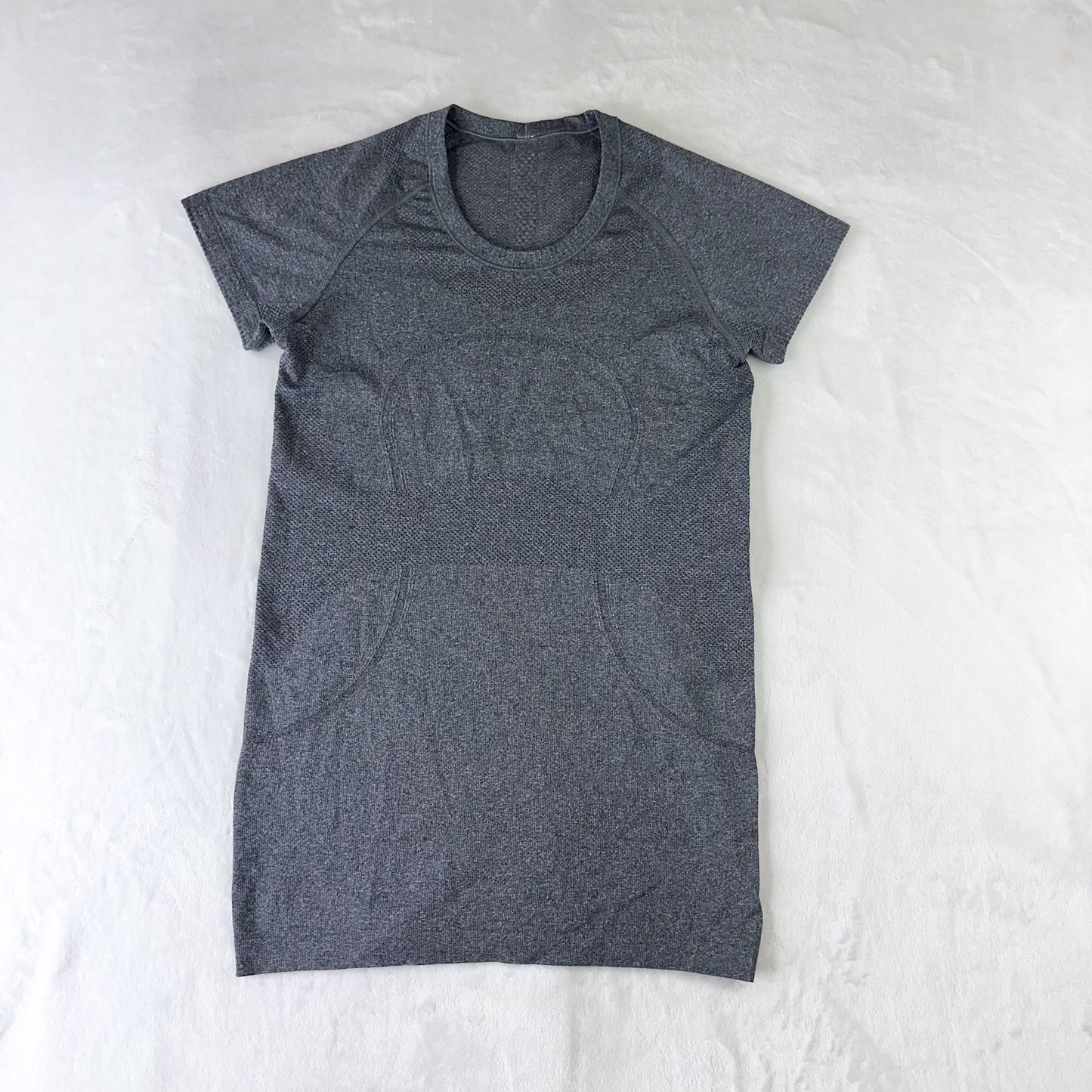 Size 6 Heathered Black Swifly Short Sleeve