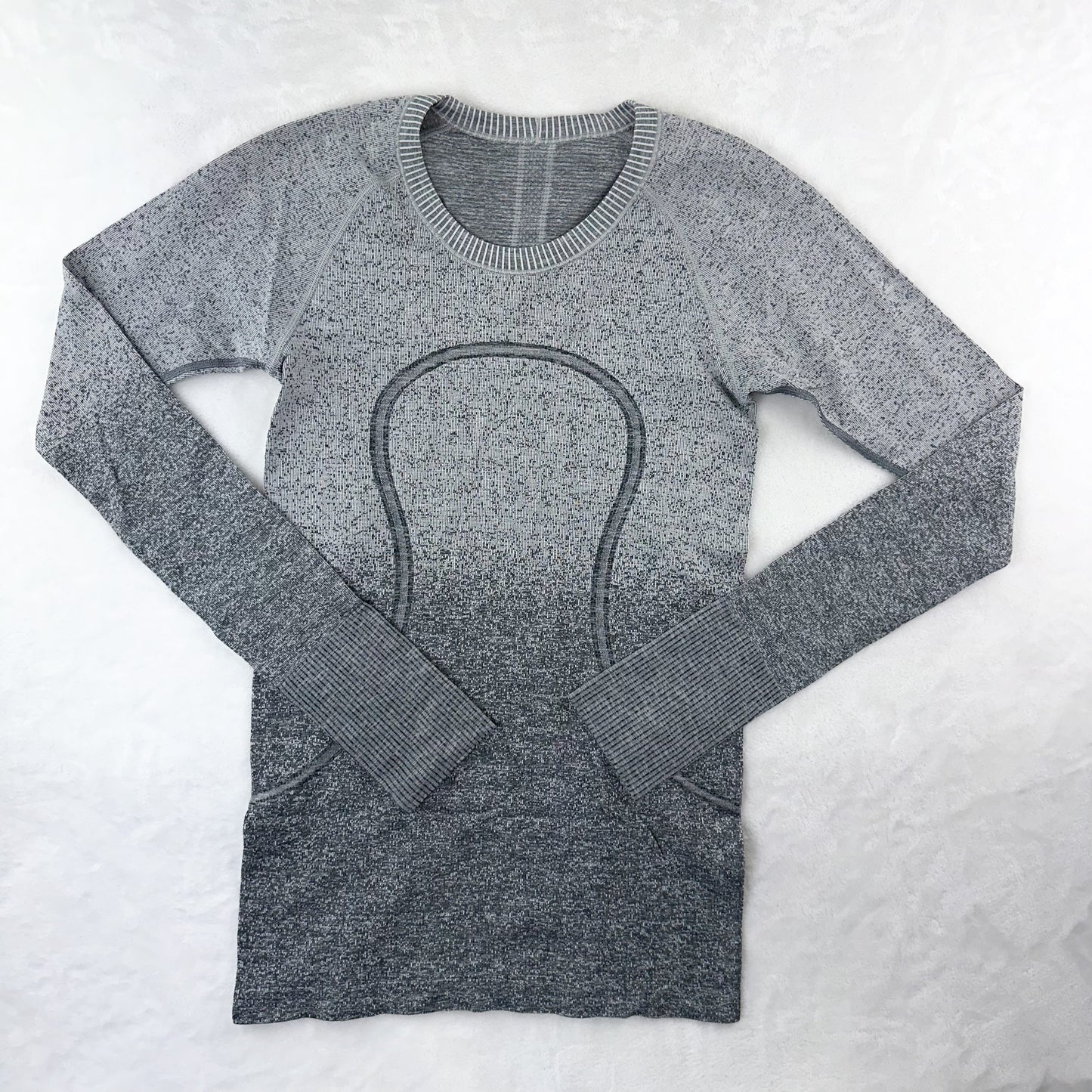 Size 6 White/Dark Cast Swifly Long Sleeve