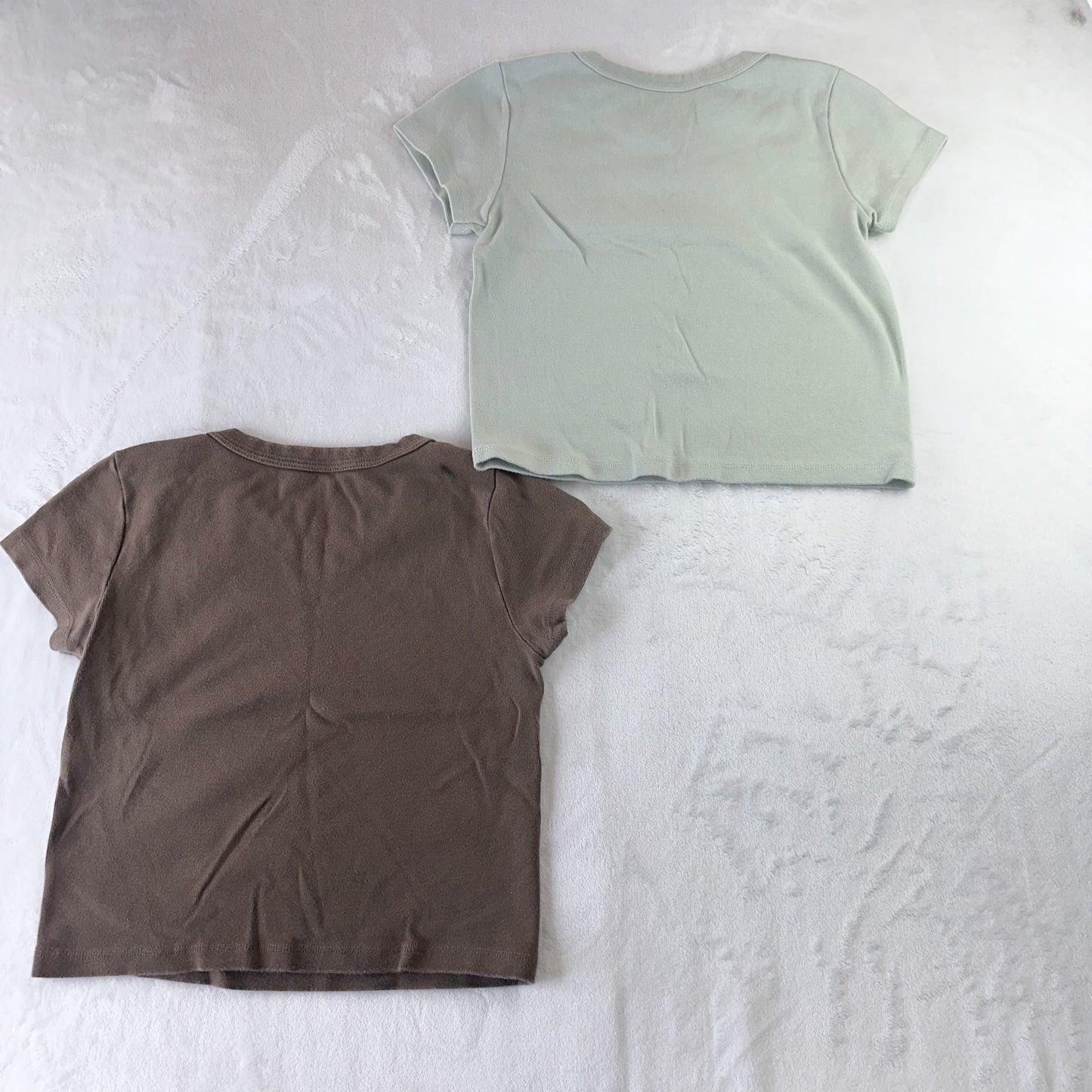 Size XS/S Light Green & Brown Brandy Melville Cropped T-Shirt Bundle