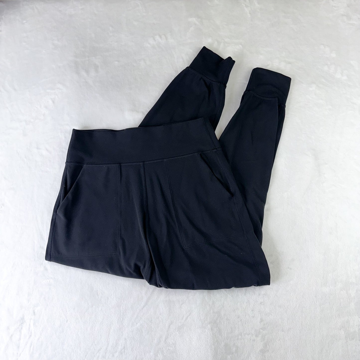 Size 6 Black Align Jogger 28”