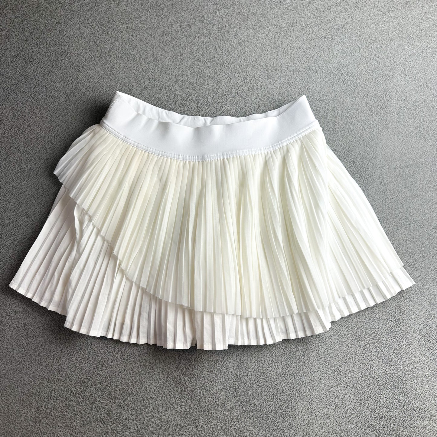 Size 8 White Tiered Pleats High-Rise Tennis Skirt