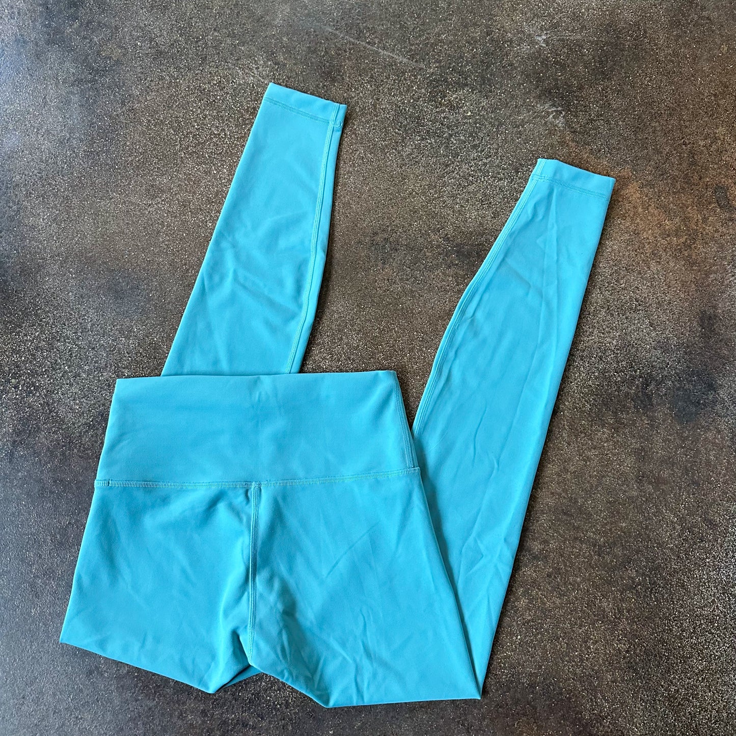 Size 6 Tidal Teal Wunder Train Legging 28”