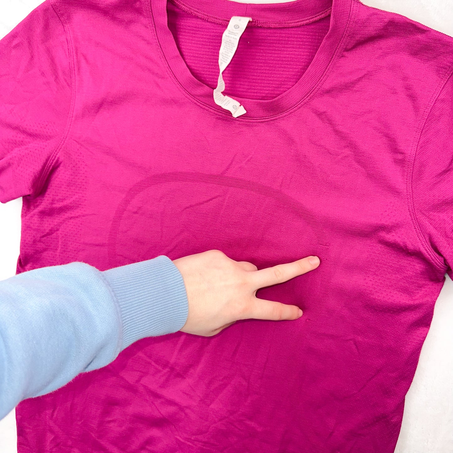 Size 6 Ripened Raspberry Relaxed Swifly Short Sleeve 2.0