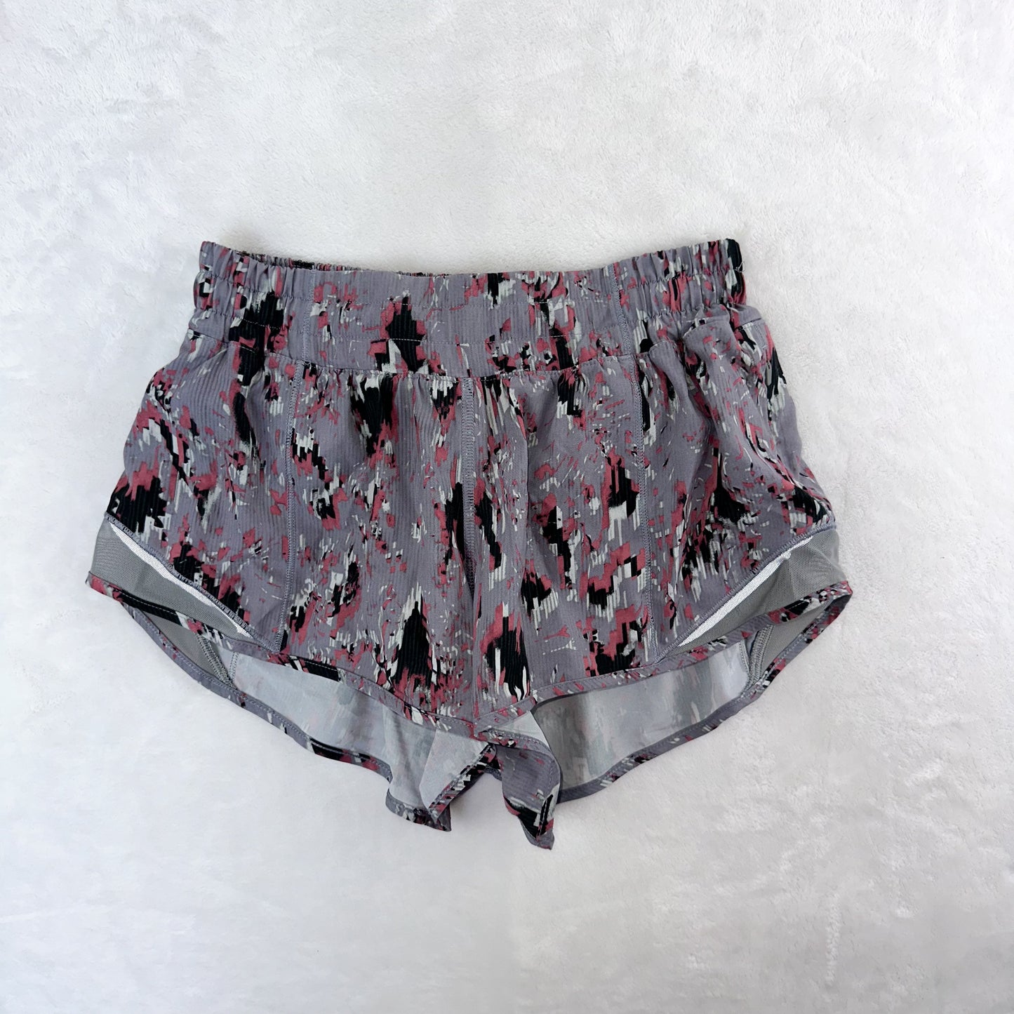 Size 6 Floral Flux Multi/Raceway Grey Hotty Hot Short 2.5”