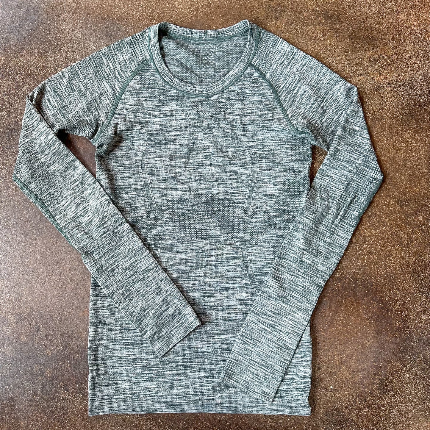 Size 4 Space Dye Heathered Fuel Green Swifly Long Sleeve