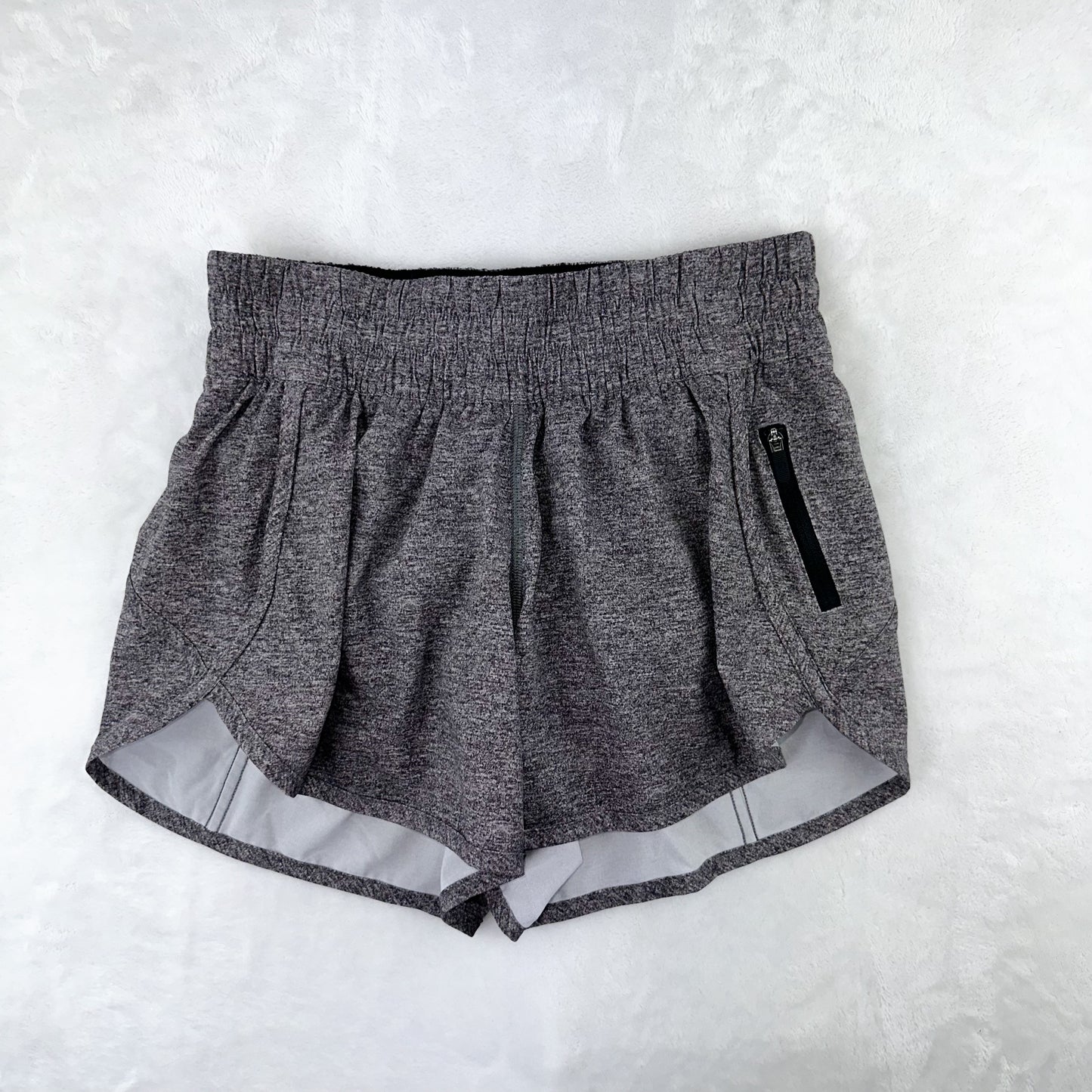 Size 6 Heather Lux Multi Black Tracker Short 4”