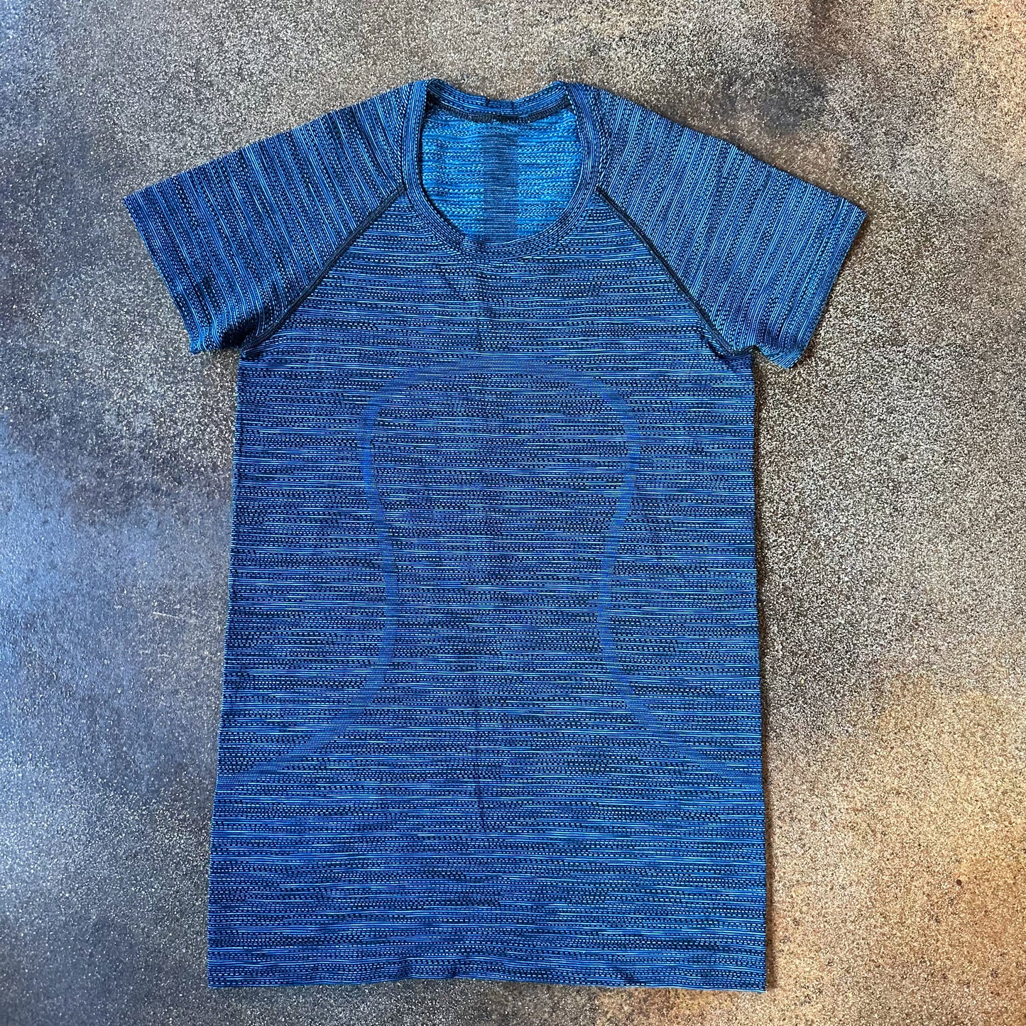 Size 6 Prism Stripe Turquoise Tide Multi Swifly Short Sleeve 2.0