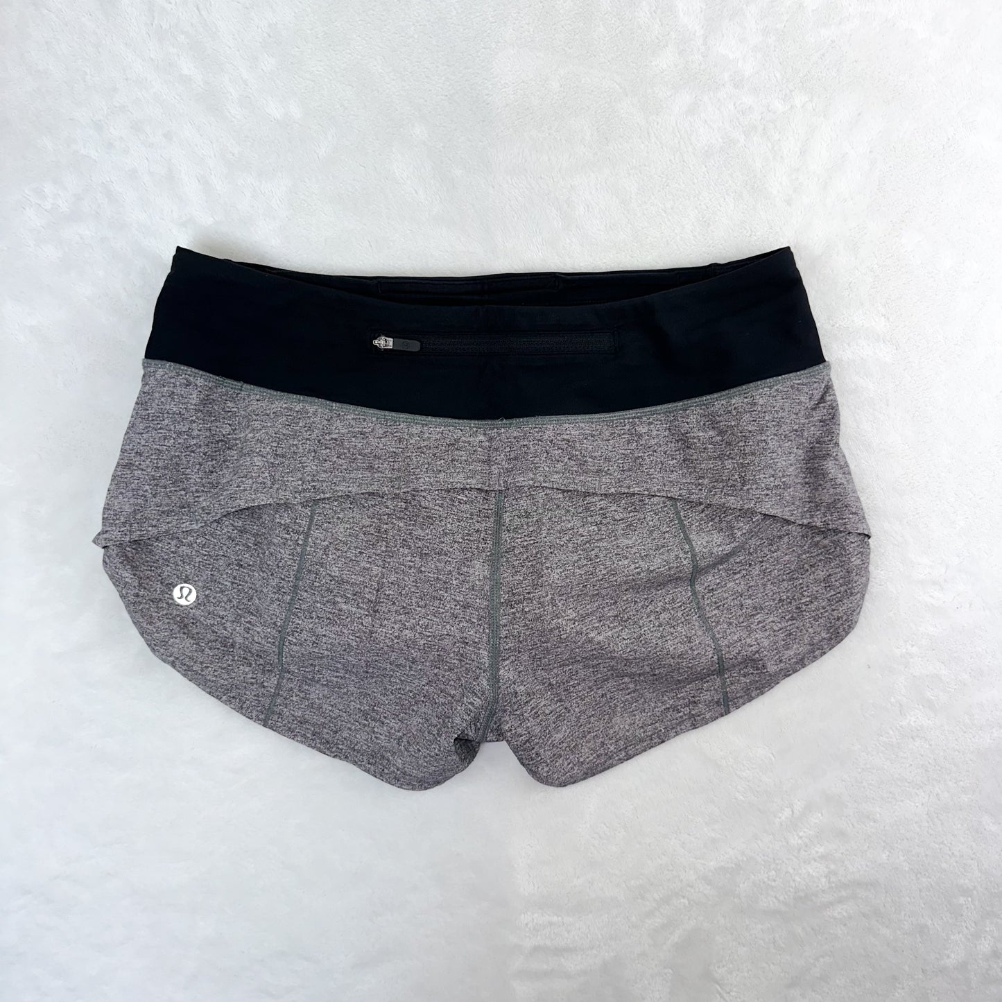 Size 4 Heather Lux Multi Black Speed Up Short 2.5”