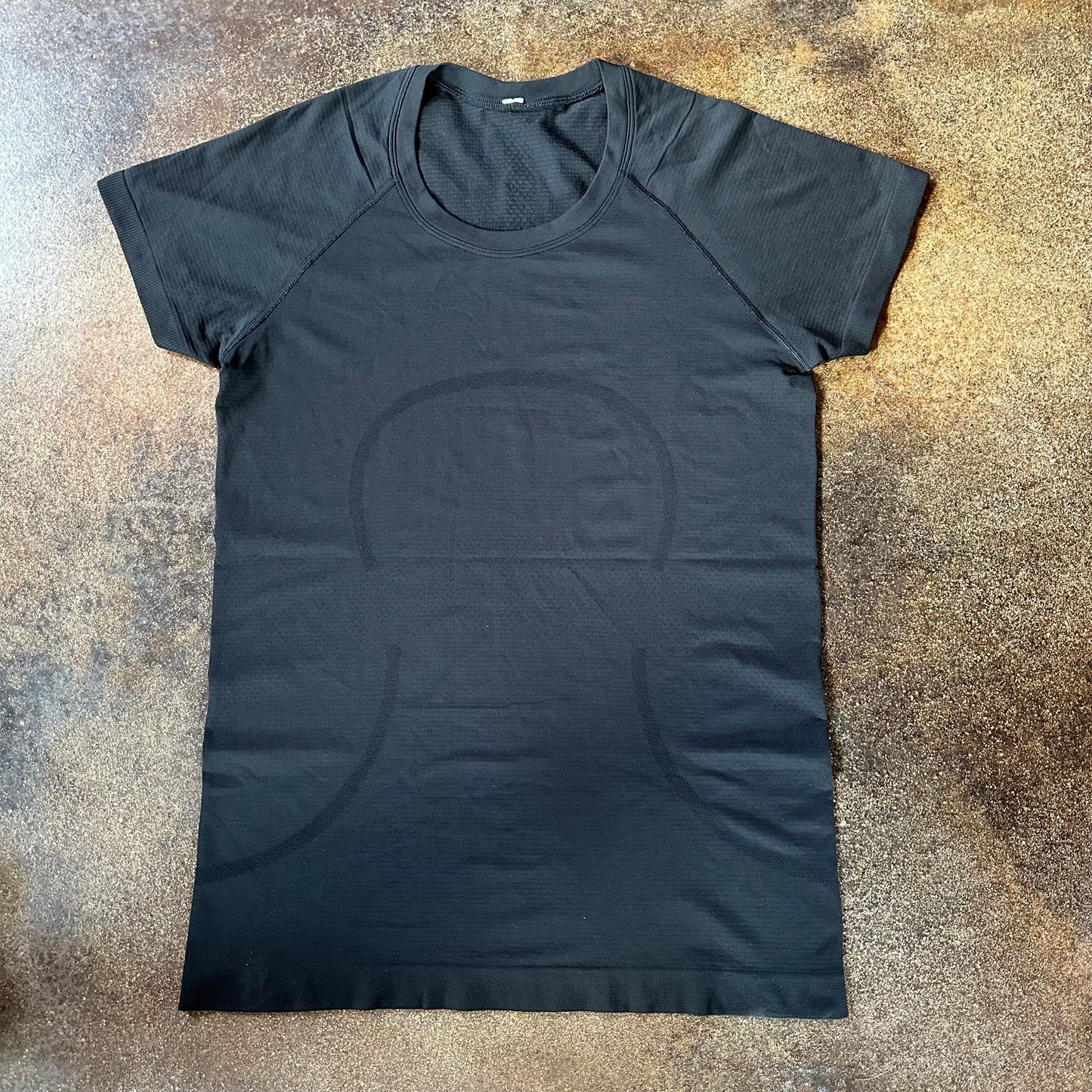 Size 8 Black Swifly Short Sleeve 2.0