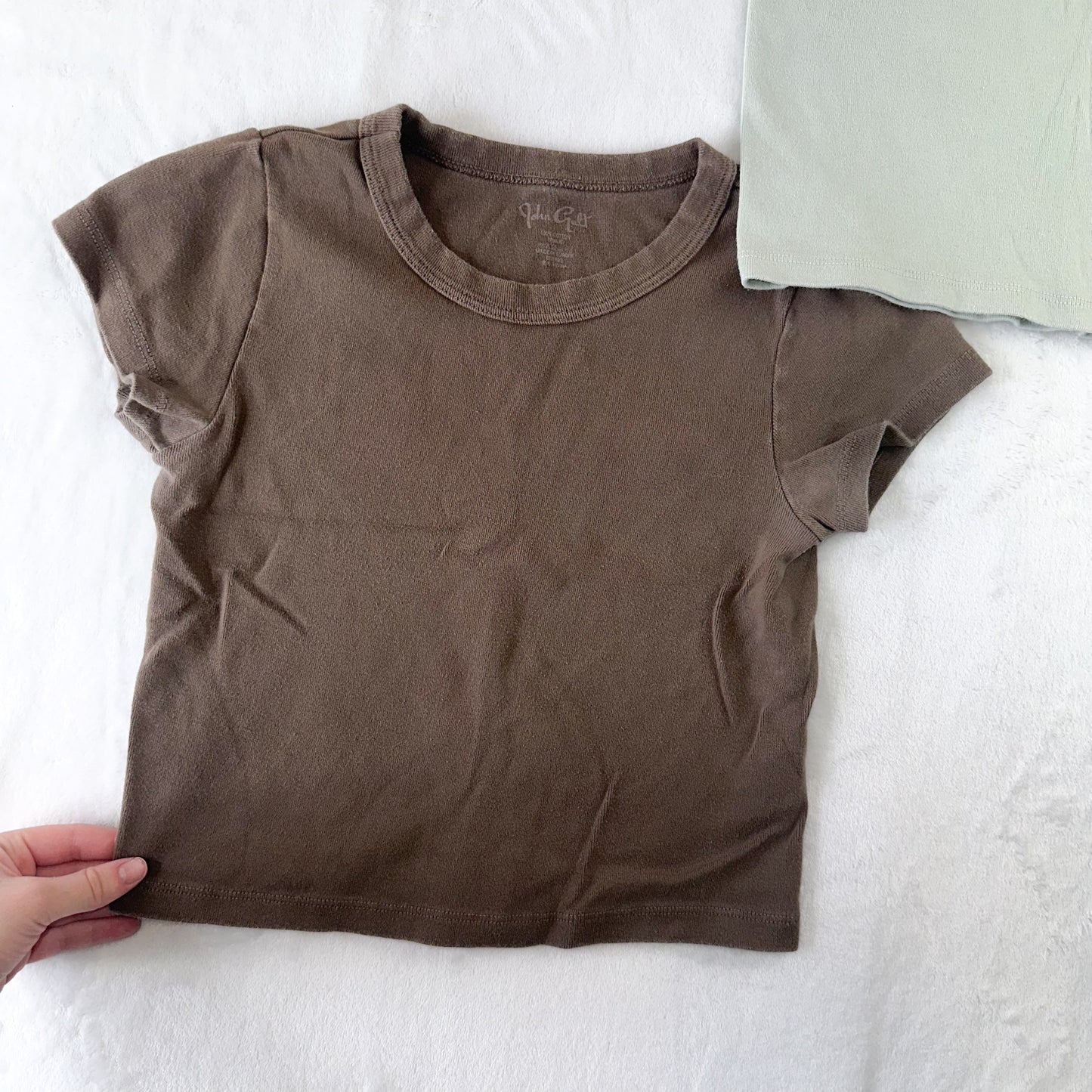 Size XS/S Light Green & Brown Brandy Melville Cropped T-Shirt Bundle