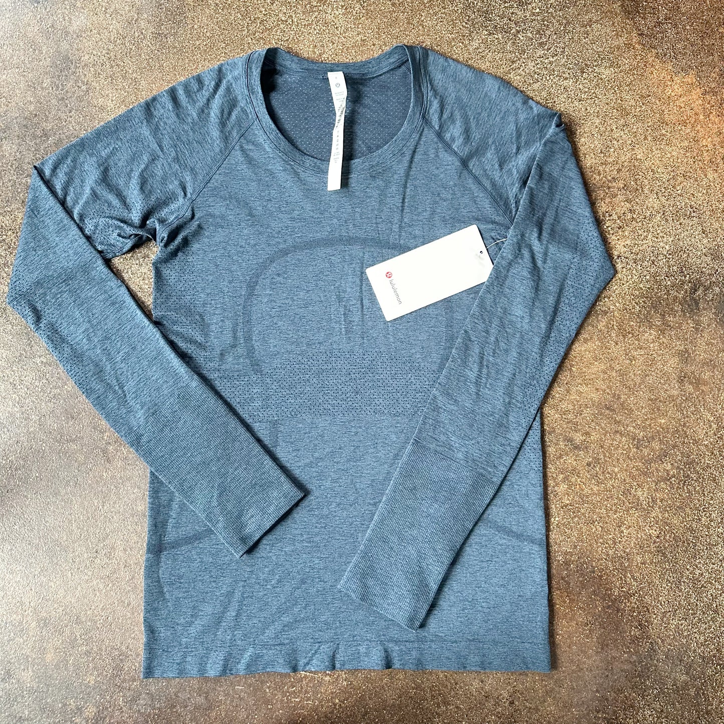 Size 8 True Navy/Iron Blue BNWT Swifly Long Sleeve 2.0