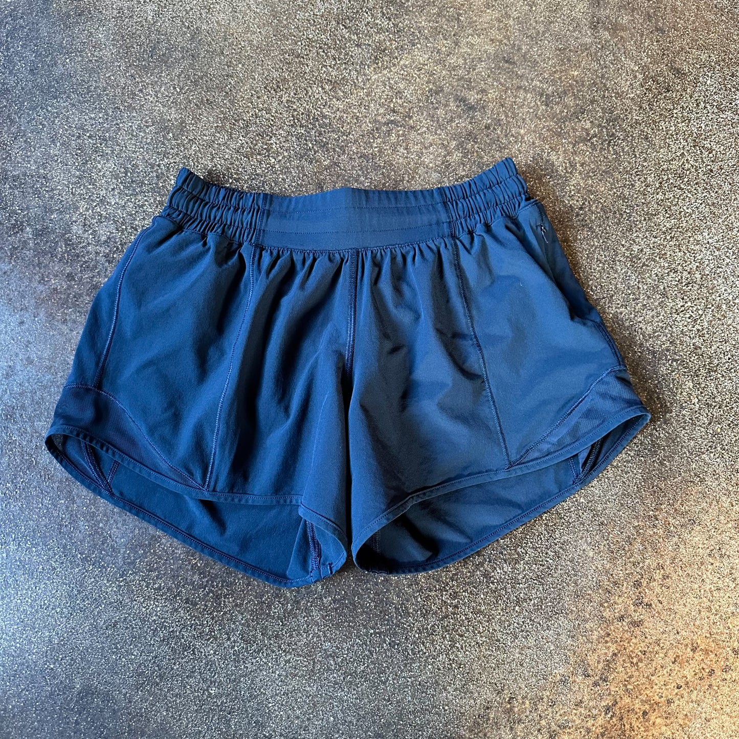 Size 4 True Navy Hotty Hot Short 4”