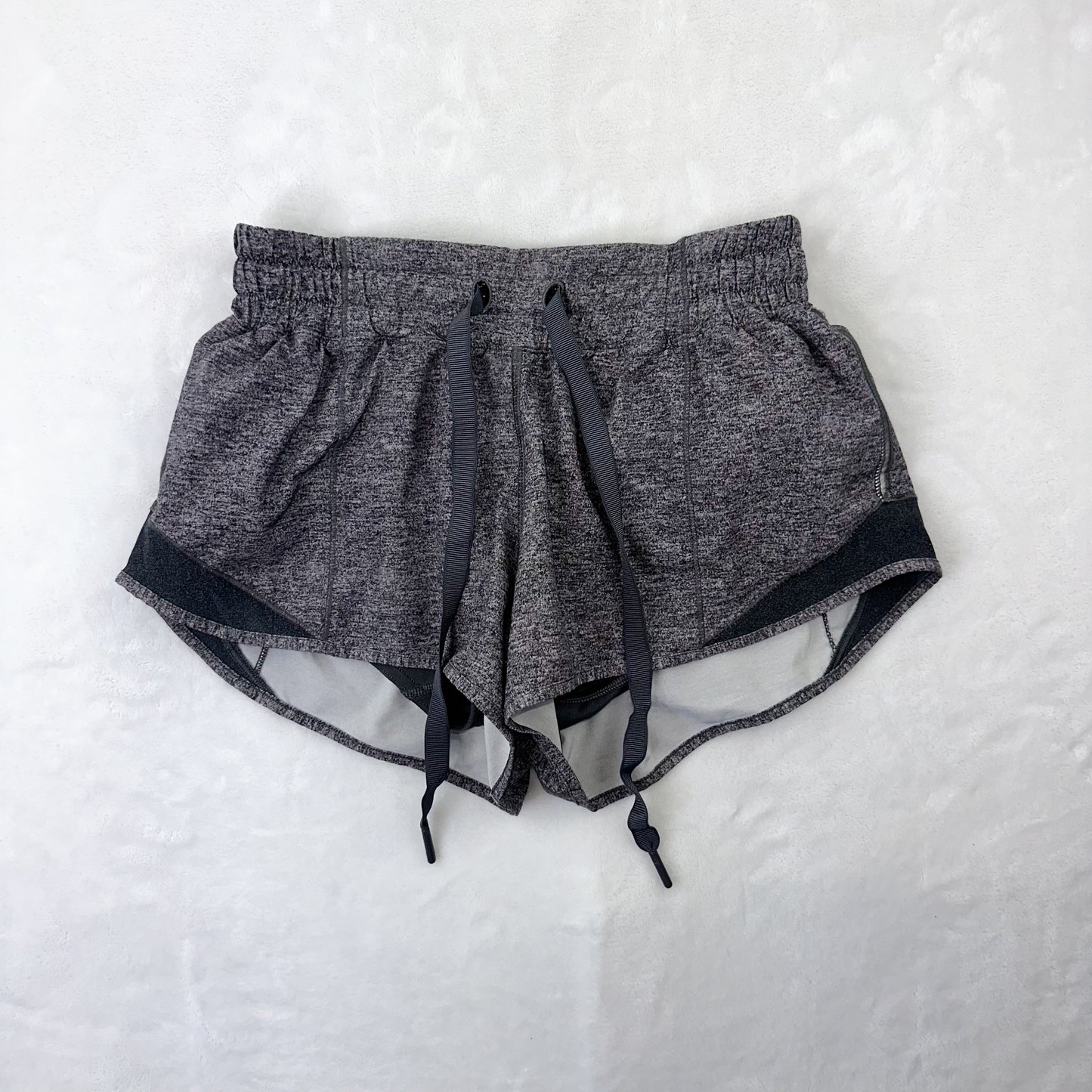 Size 4 Heathered Black OG Hotty Hot Short 2.5”
