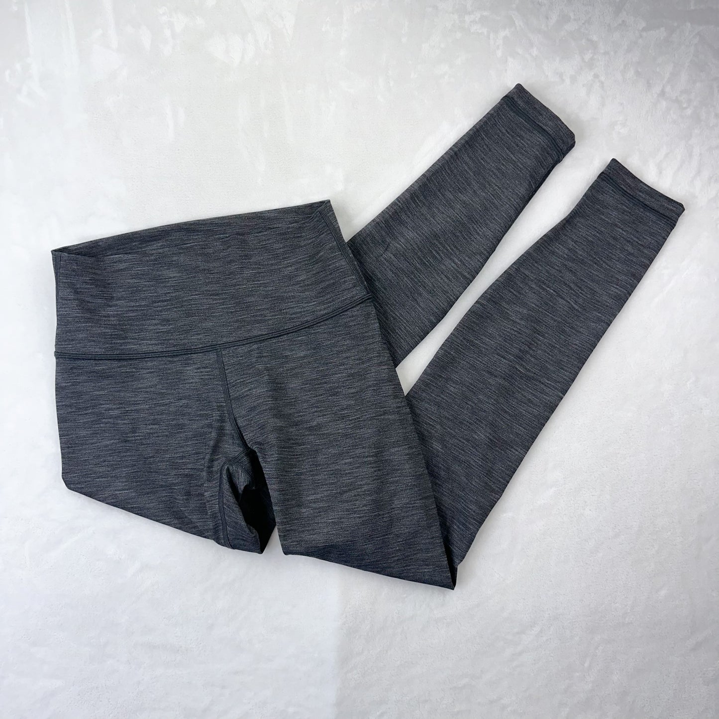 Size 6 Heathered Black Wunder Under Legging 28”