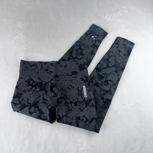 Size M Savanna Black Adapt Camo Seamless Legging