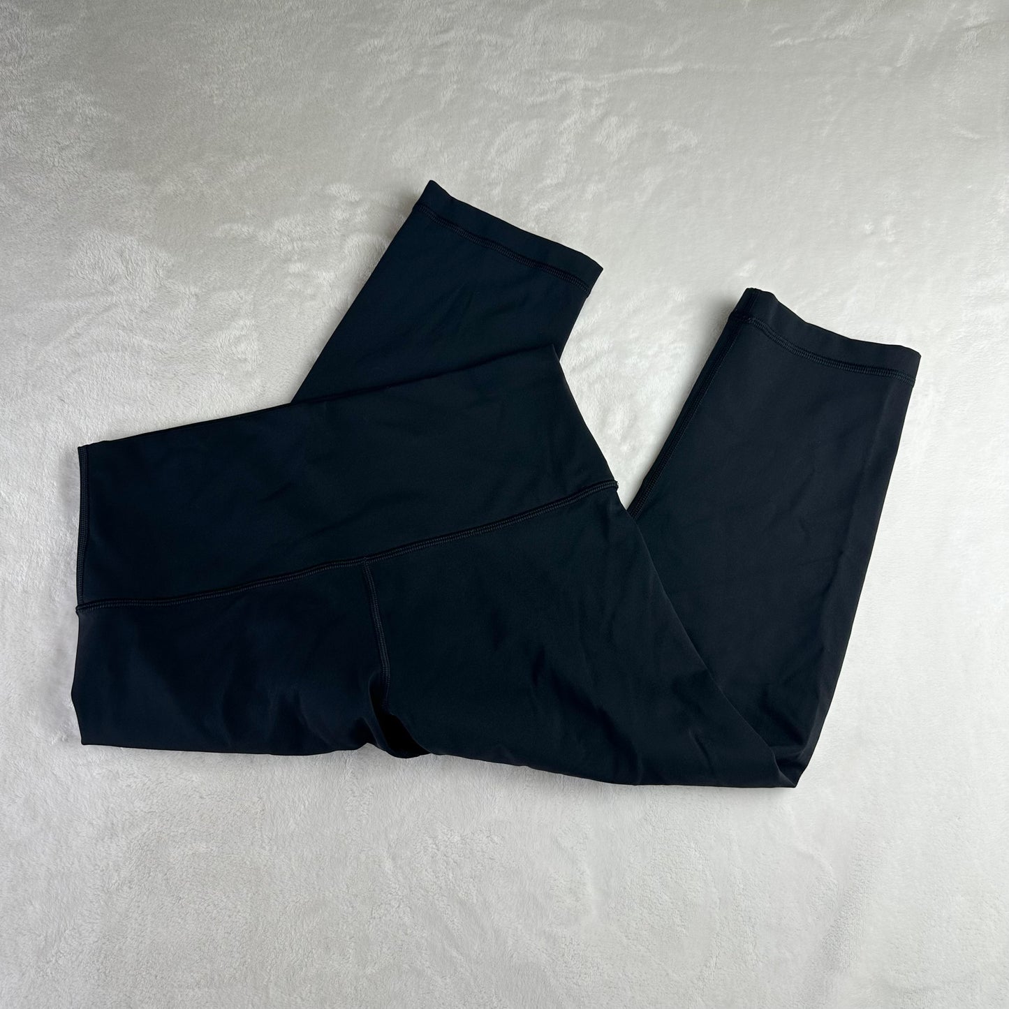 Size 8 Black Wunder Under Legging 17”