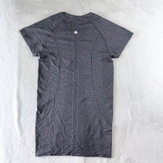 Size 4 Heathered Black Swifly Short Sleeve