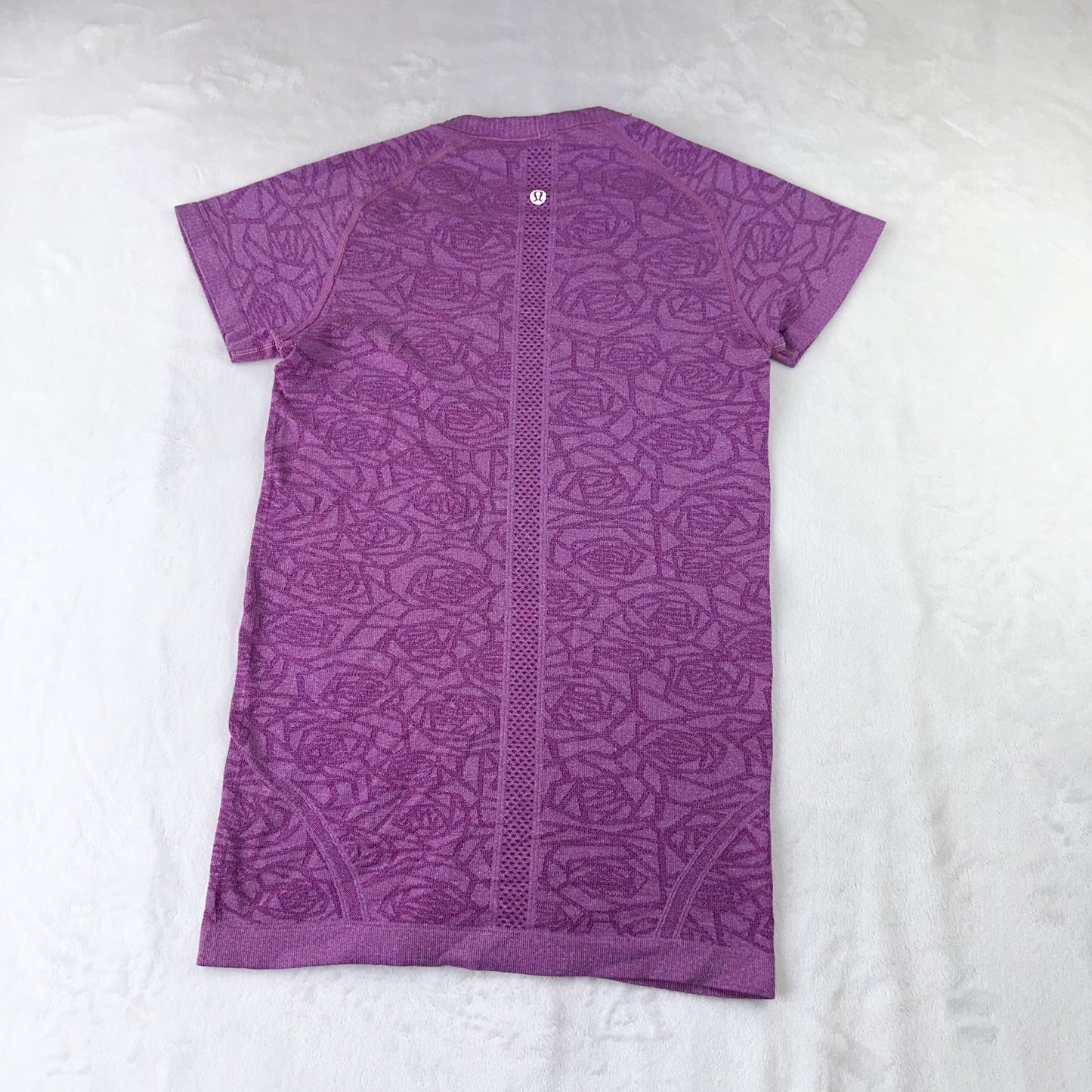 Size 6 Heathered Regal Plum Swifly Short Sleeve