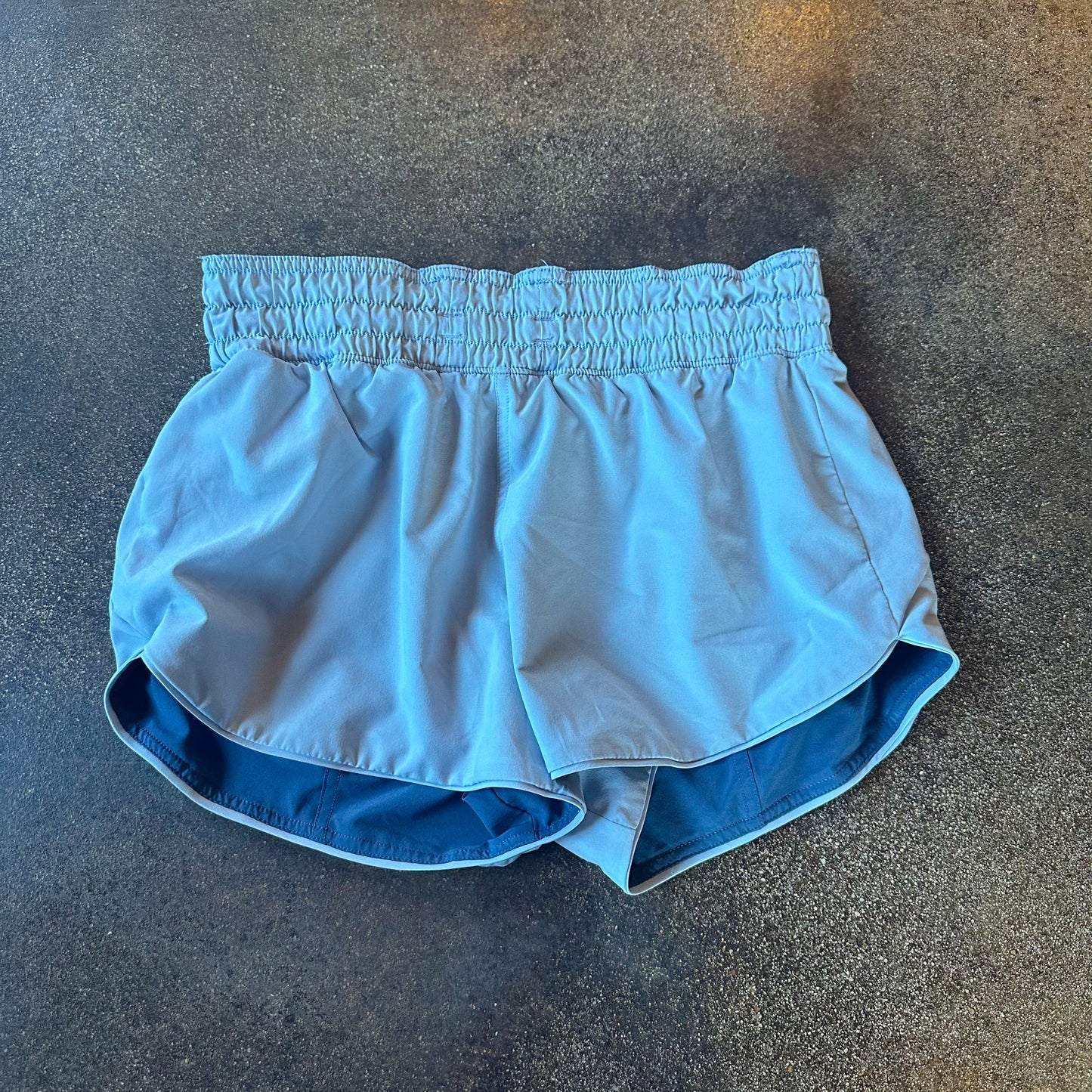 Size 4 Ink Blue/Daydream Choose A Side Short 3” *reversible