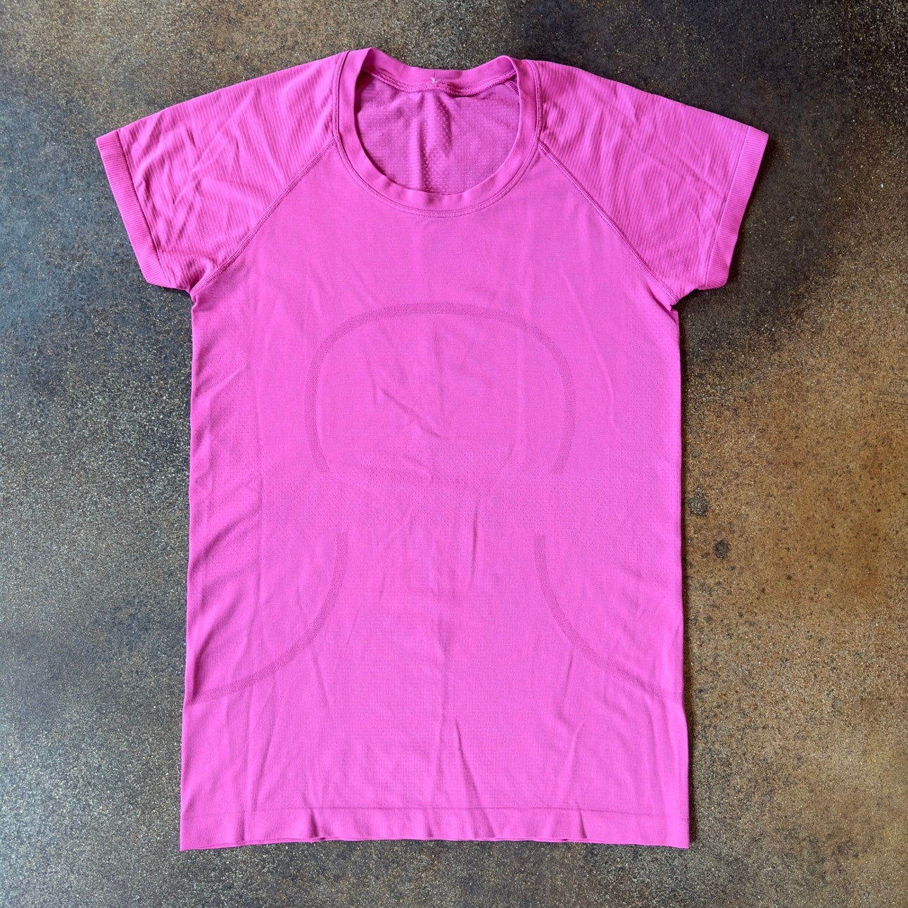 Size 8 Sonic Pink Swifly Short Sleeve