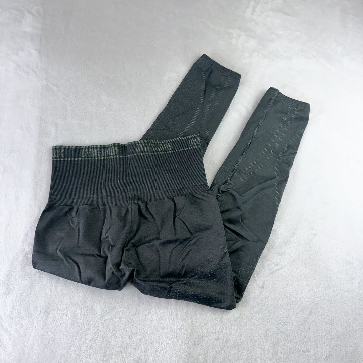Size M Gray/Green Gymshark Apex Legging