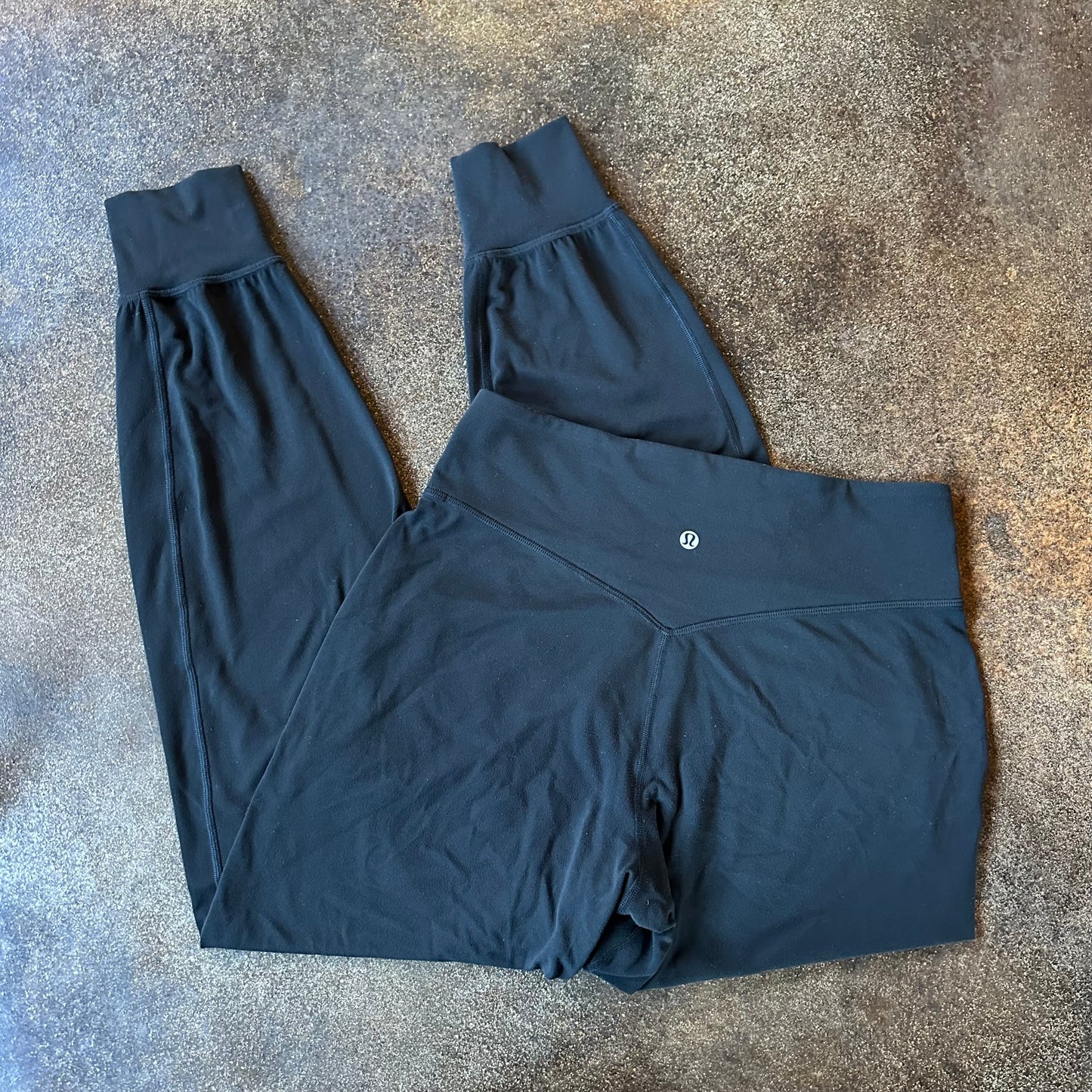 Size 8 Black Align Jogger 28”