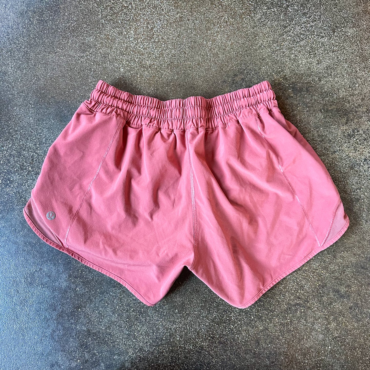 Size 6 Dark Canyon Hotty Hot Short 4”