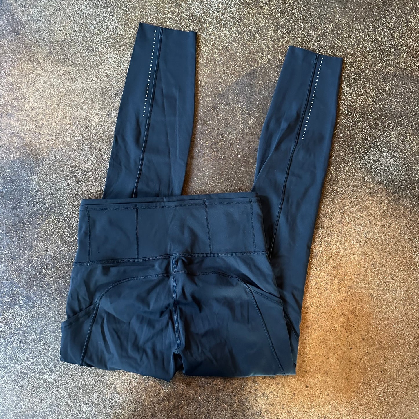 Size 4 Black Fast & Free Legging 28”