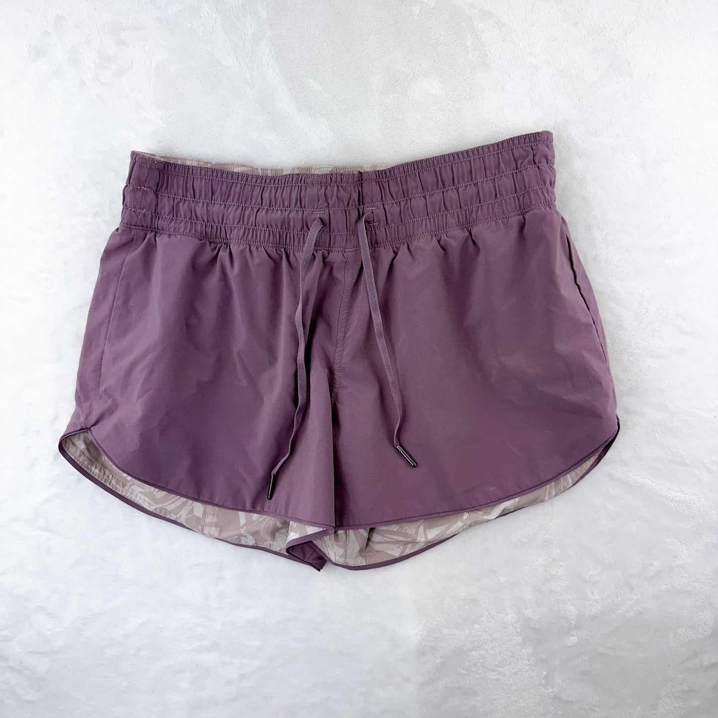 Size 6 Shadow Leaf Light Ivory Muse/Dusty Mauve Choose A Side Short 3”