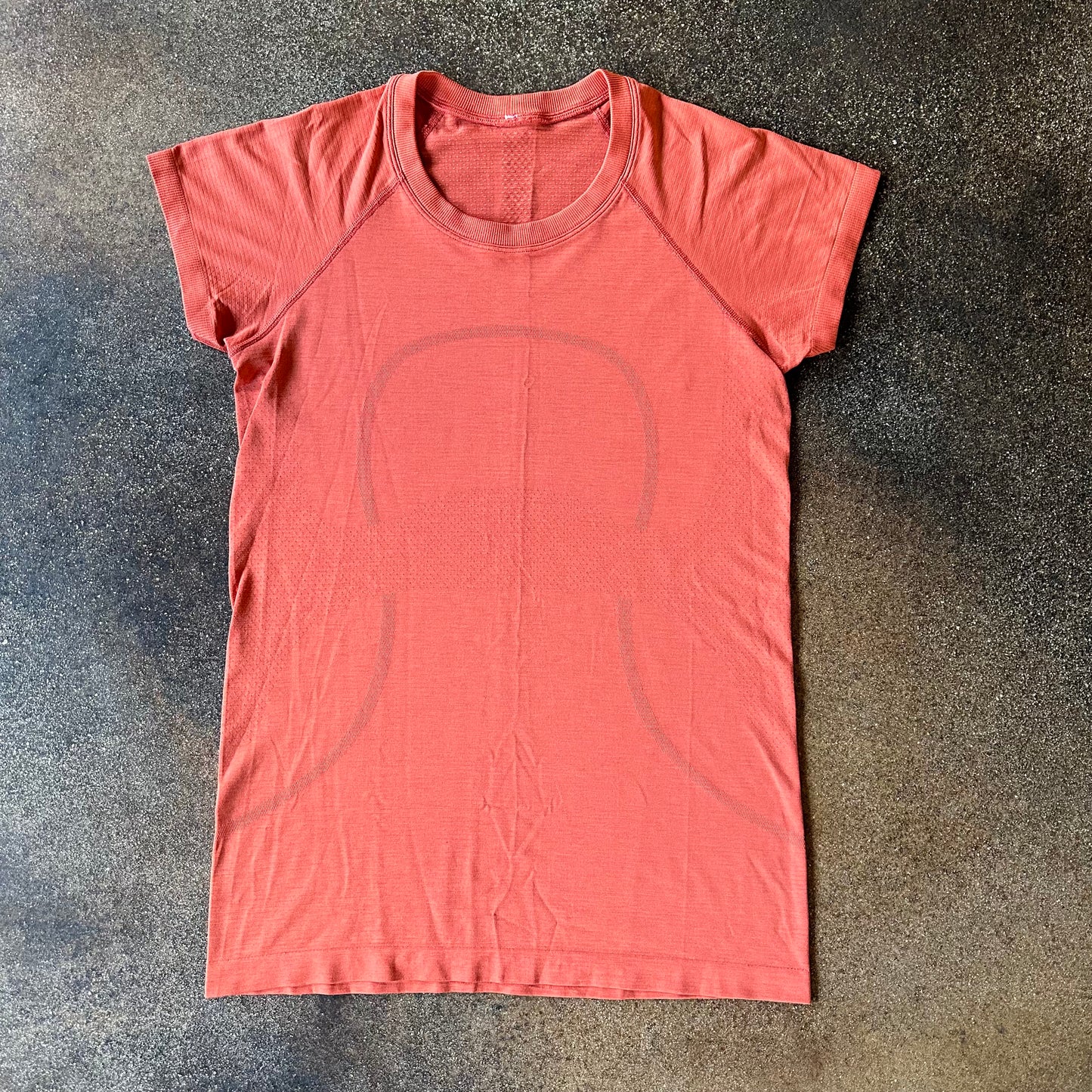 Size 8 Canyon Orange Swifly Short Sleeve