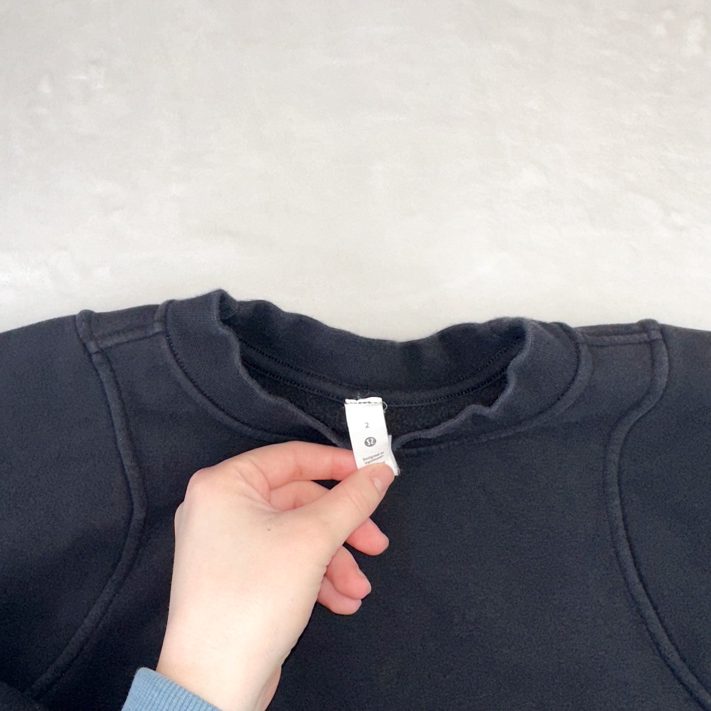 Size 2 Black Loungeful Crewneck Pullover
