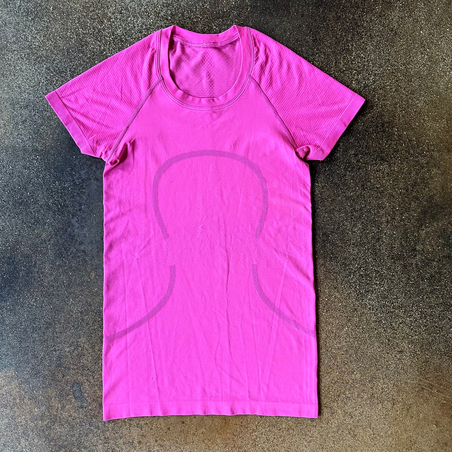 Size 4 Sonic Pink Swifly Short Sleeve