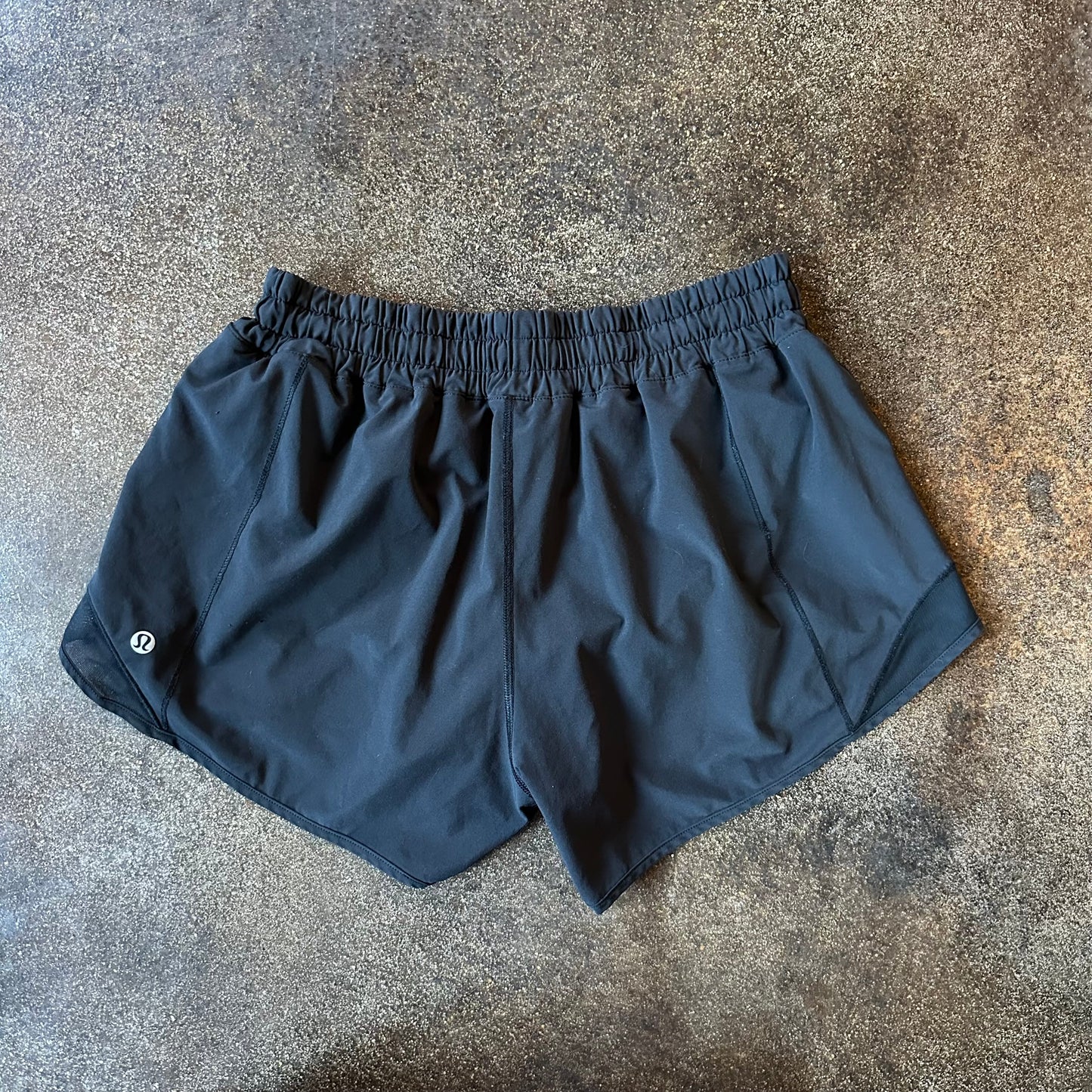 Size 8 Black Hotty Hot Short 4”