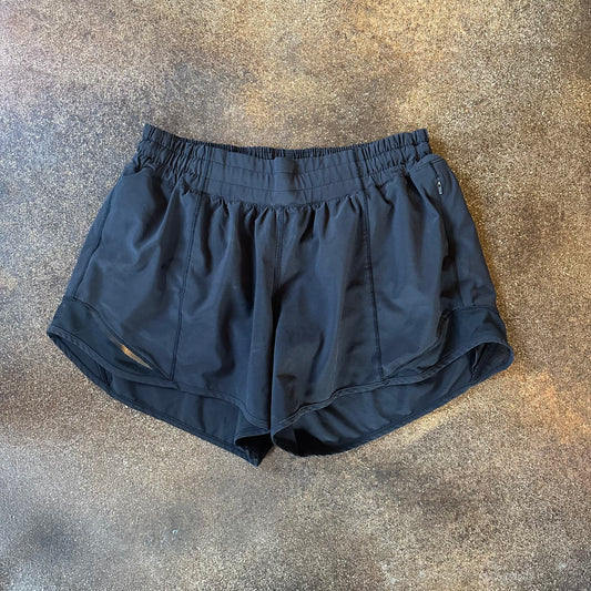 Size 6 Black Hotty Hot Short 4” *no liner