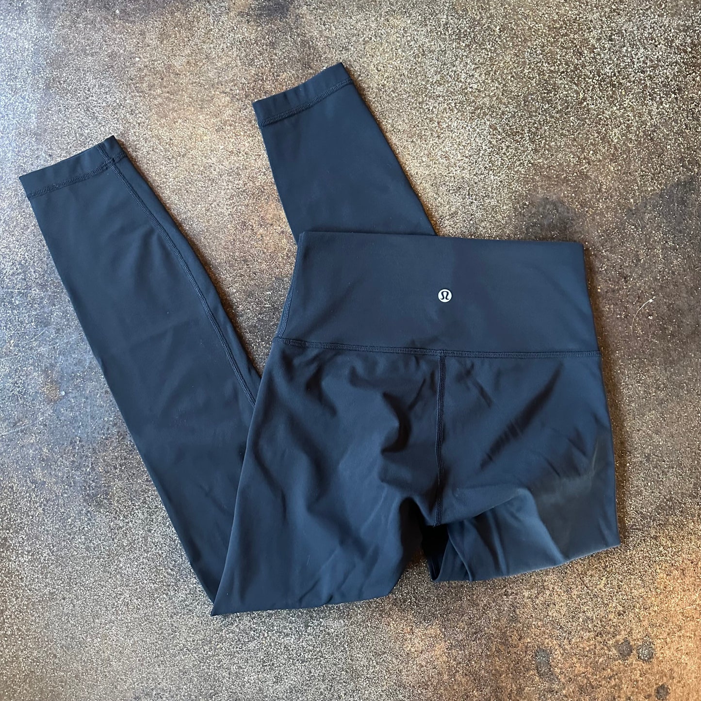 Size 4 Black Wunder Under Legging 25”