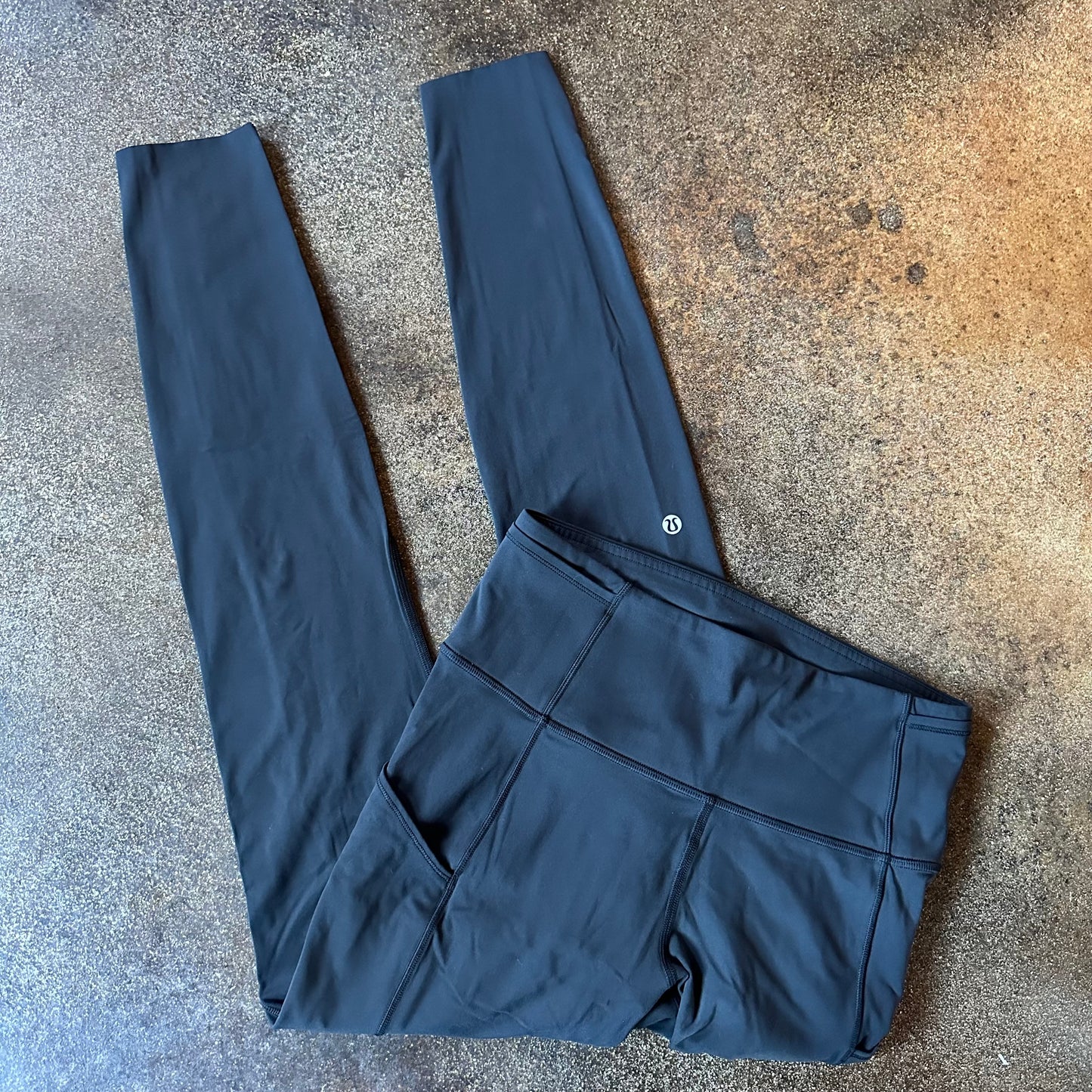 Size 6 Black Fast & Free Legging 28”