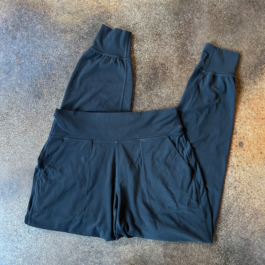 Size 8 Black Align Jogger 28”