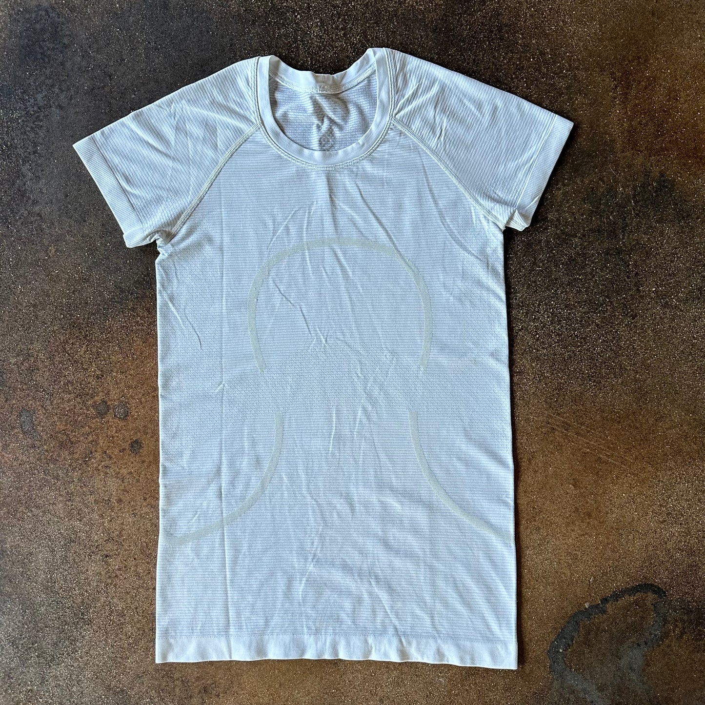 Size 6 White Swifly Short Sleeve