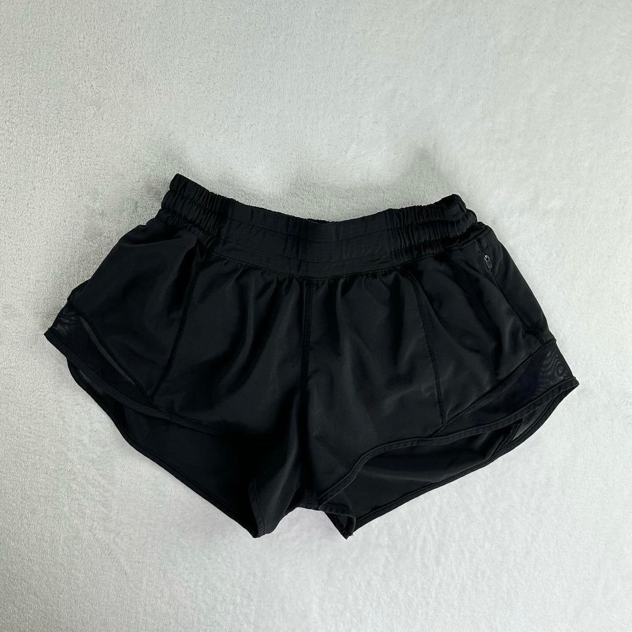 Size 4 Black Hotty Hots 2.5”