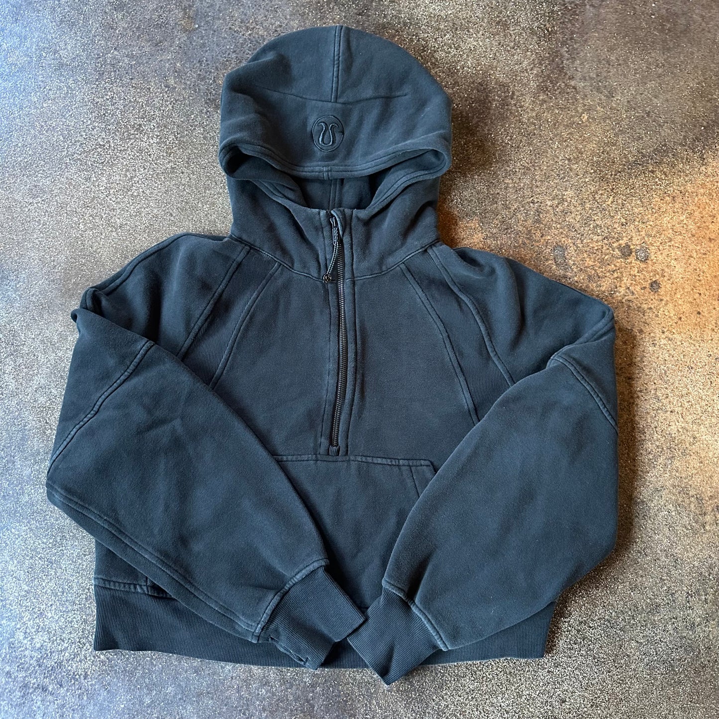 Size XS/S Black Scuba Oversized 1/2 Zip Hoodie