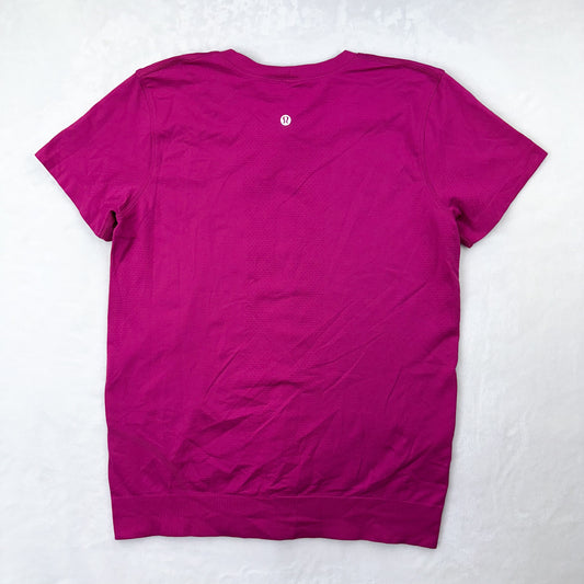 Size 6 Ripened Raspberry Relaxed Swifly Short Sleeve 2.0