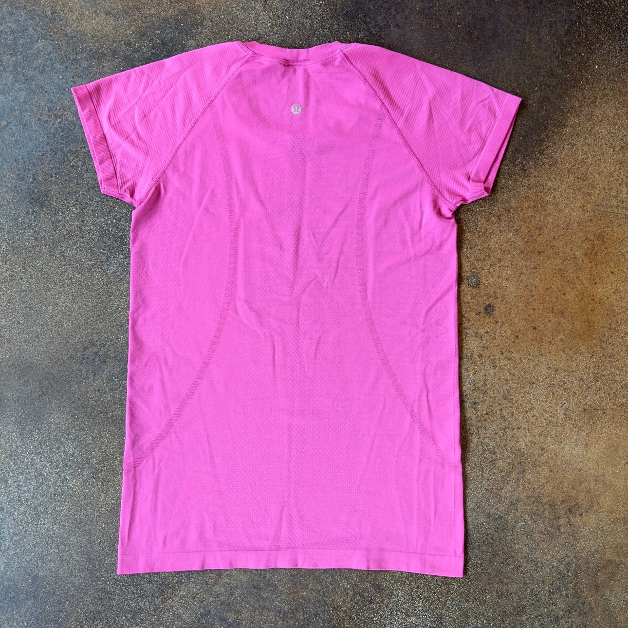 Size 8 Sonic Pink Swifly Short Sleeve