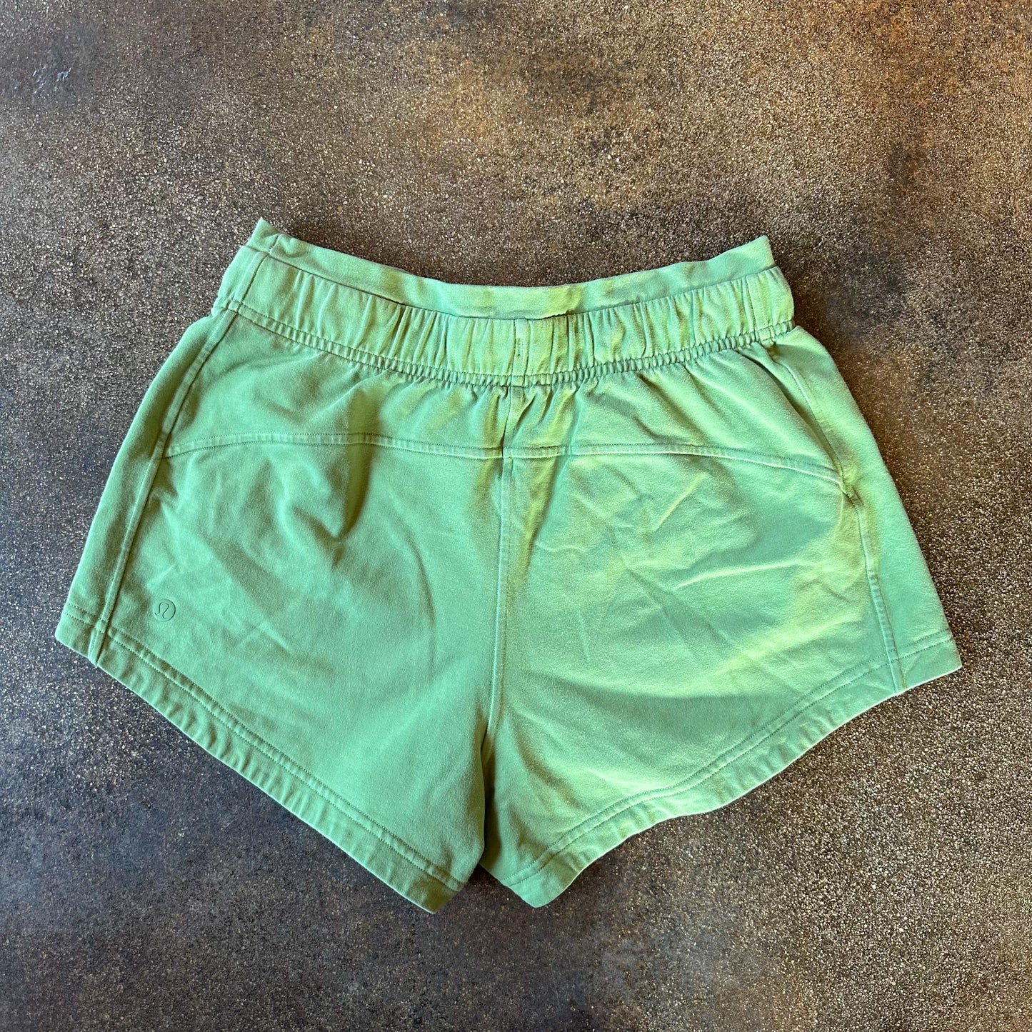 Size 4 Vista Green Inner Glow Short 3" *Terry